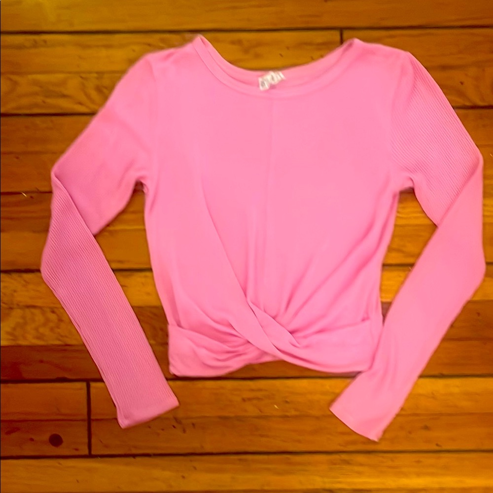 ALO🌸🌸Pink Long Sleeve Twist Top